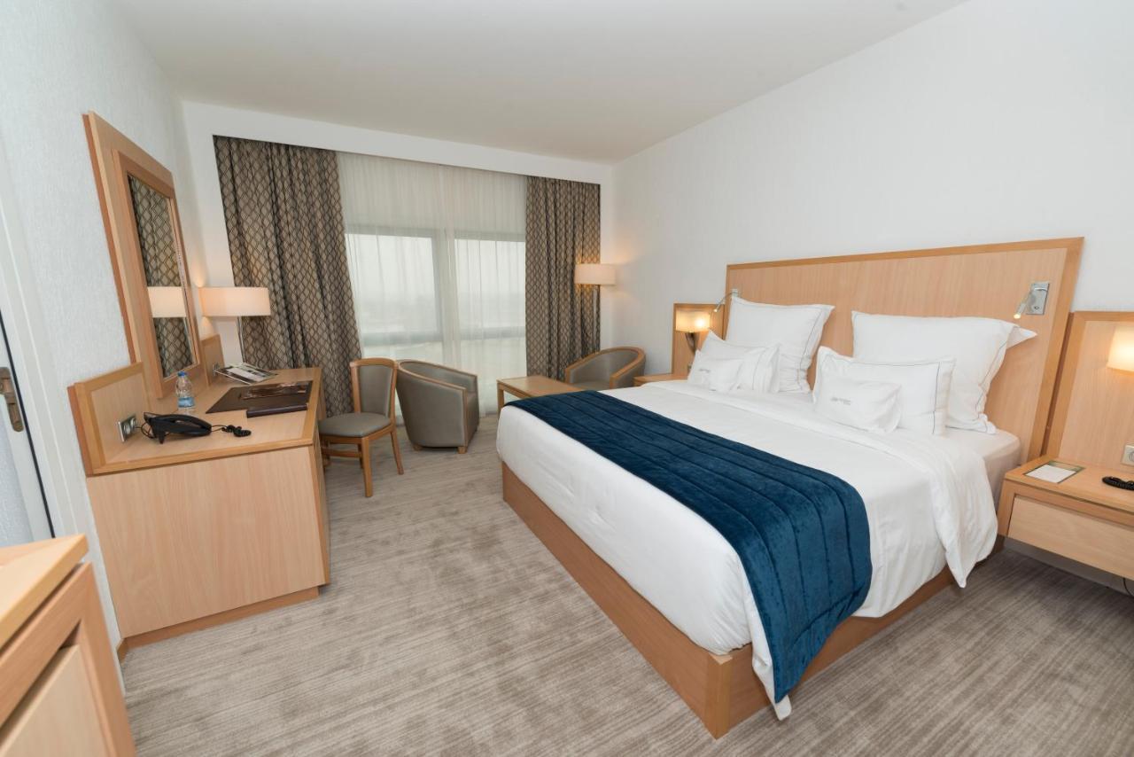 Hotel Tiama Abidjan Eksteriør bilde